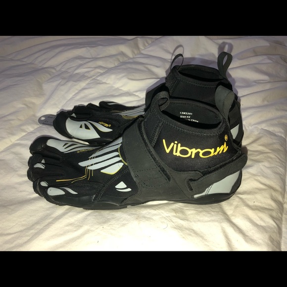 Vibram | Shoes | Vibram Fivefingers 